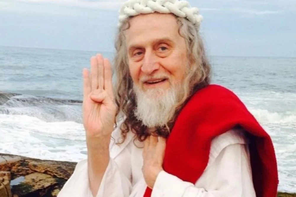 Lembra dele? Inri Cristo reaparece e afirma que não morreu na Sexta ...