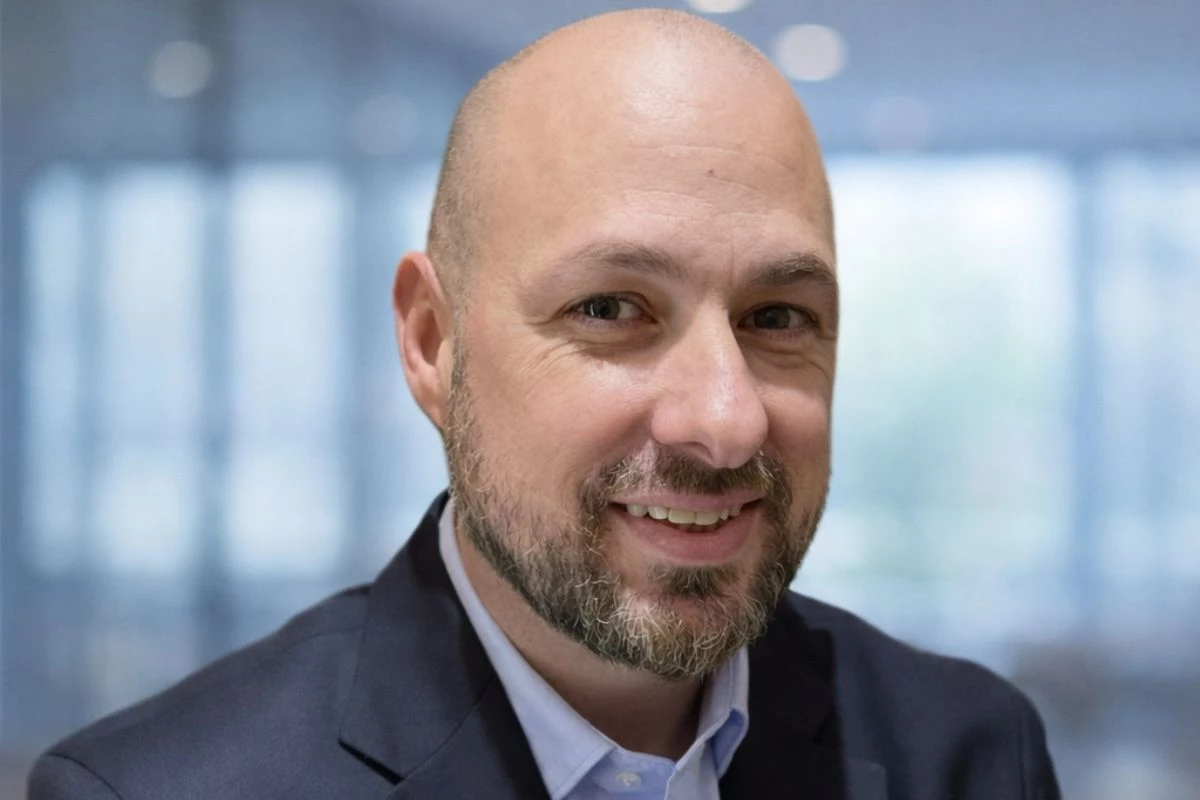 O arquiteto de TI Rafael Meira Cabrera, que redefiniu a transformação digital em corporações globais