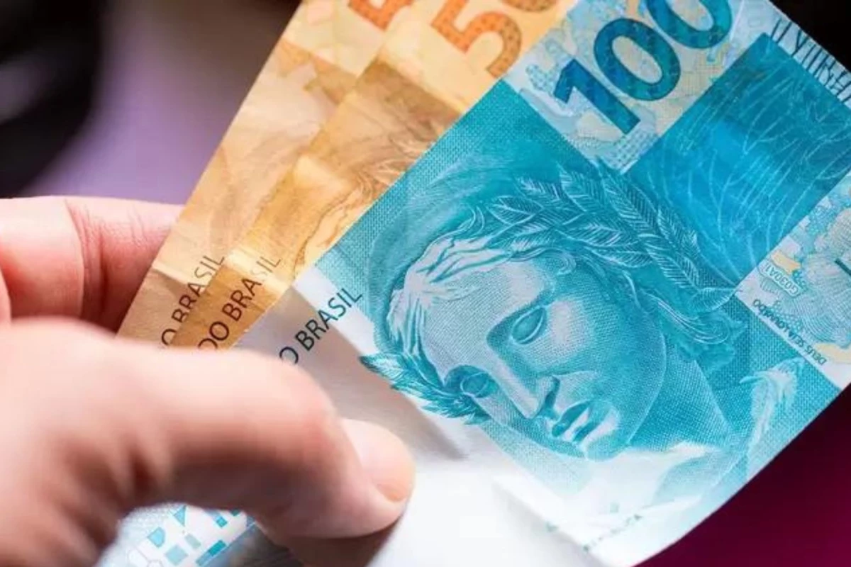 Salário mínimo 2027: esta é a projeção de valor para o próximo ano